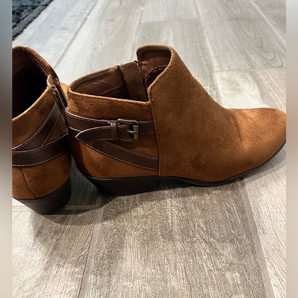 SODA Zip Up Booties Size 7.5 - Picture 6 of 8